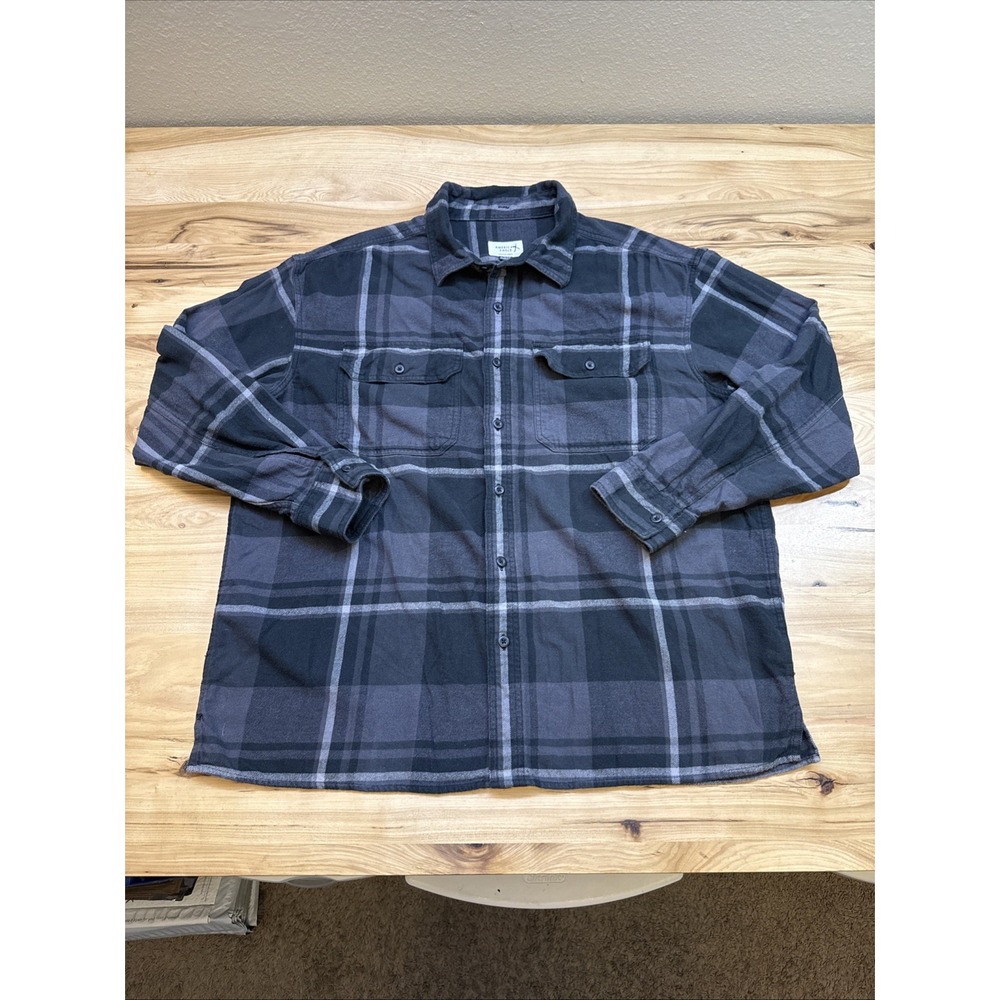 American Eagle Heavy Flannel Shirt Men's Size XL Black Gray Plaid